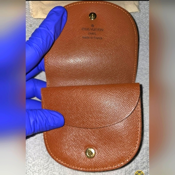 Authentic Louis Vuitton Monogram Leather Coin Pouch/Purse Snap Closure - Picture 3 of 11